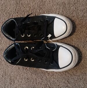 Converse Black and White